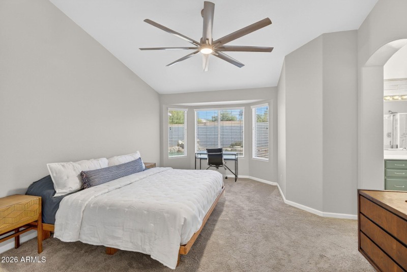 17-web-or-mls-29S Rowen