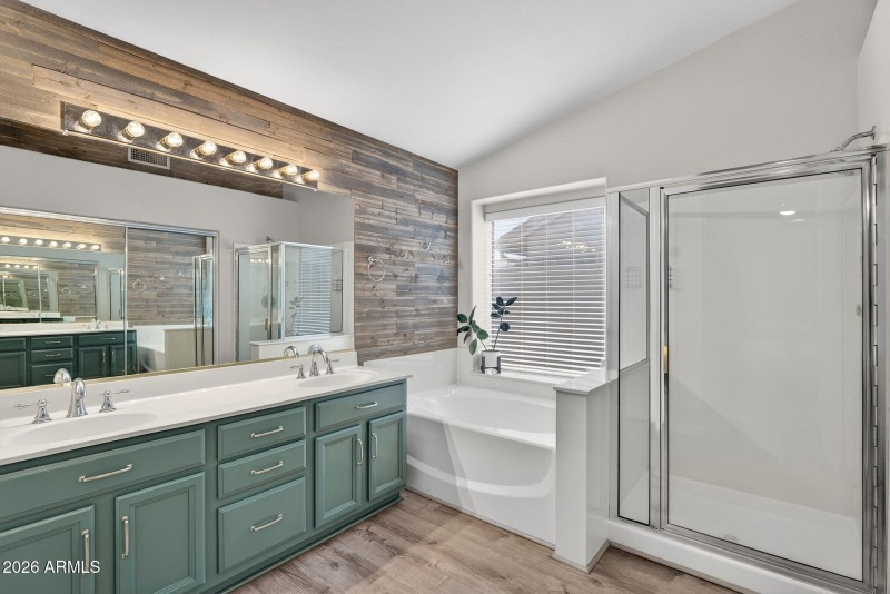 20-web-or-mls-32S Rowen