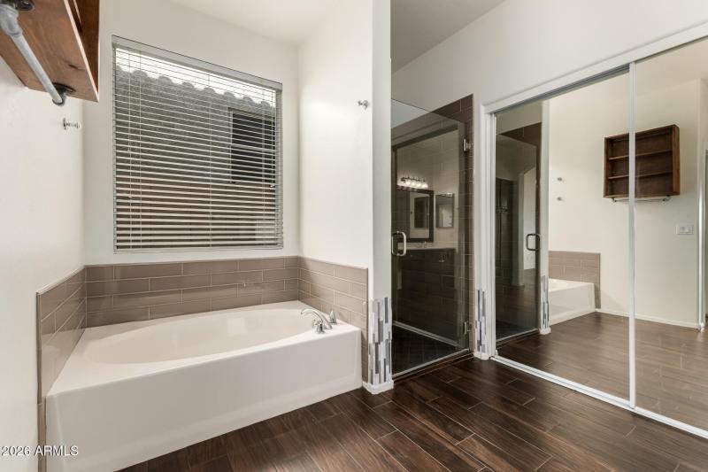 24 14th Owner's Bathroom