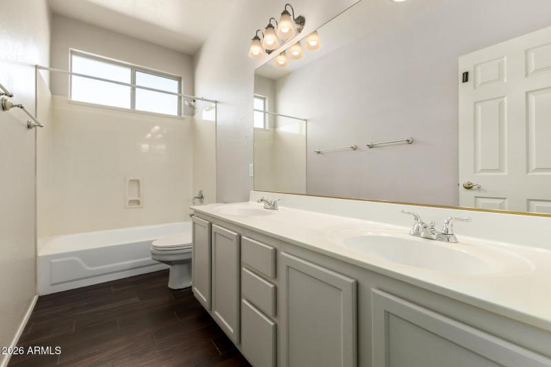 32 14th Upstairs 2nd Bathroom