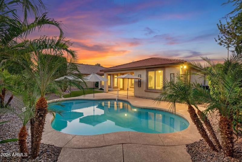 Large Covered Patio!