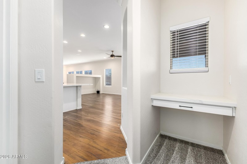 OFFICE/COMPUTER ROOM