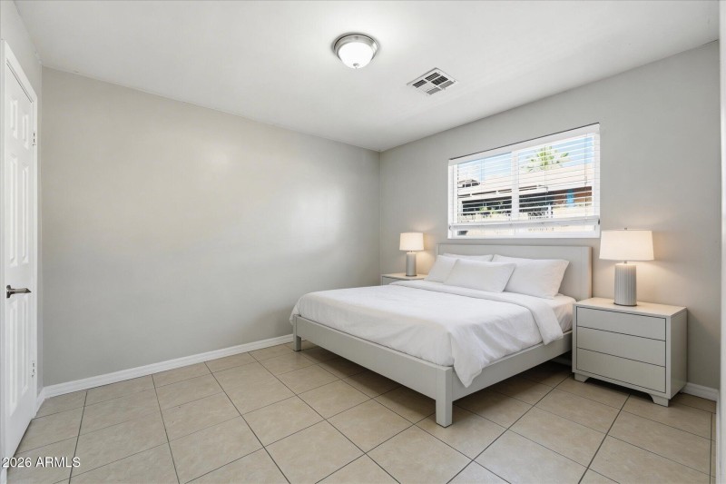 19-Bedroom 2 (staged)