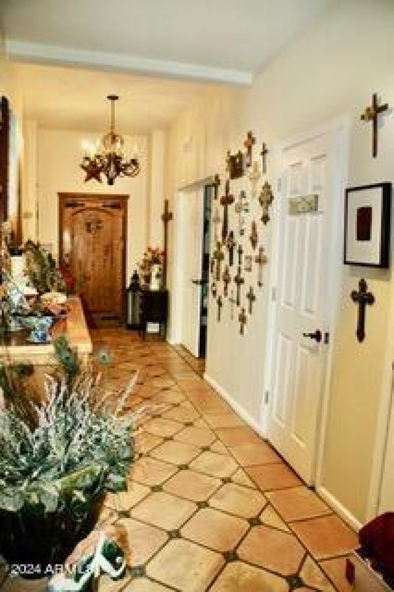 DCF3F721-0D85-476B-95A6-9EF4BA8552C2_1_2