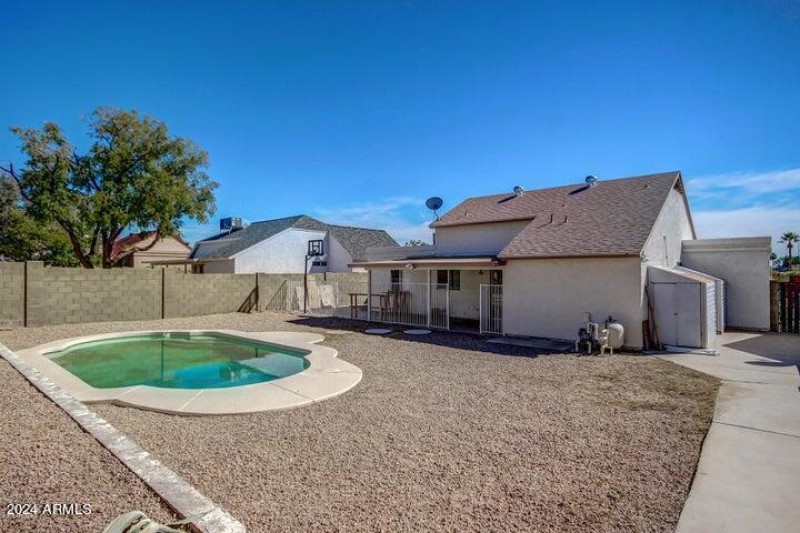 Pool & Patio Wickieup