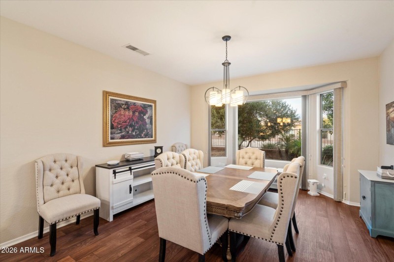 Spacious Dining Room w Bay Windows