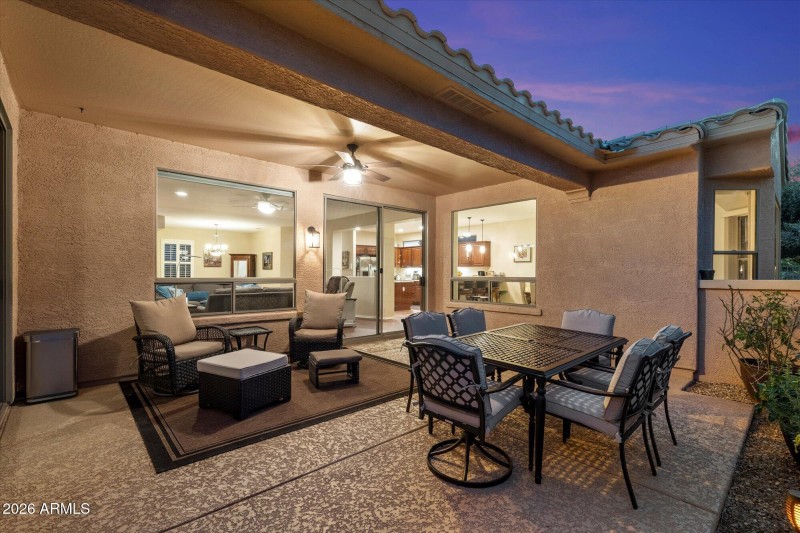 Outdoor Dining & Lounge Area