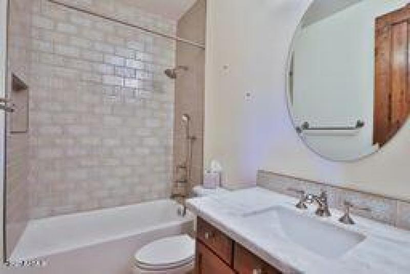 9265ECanyonViewRd-19