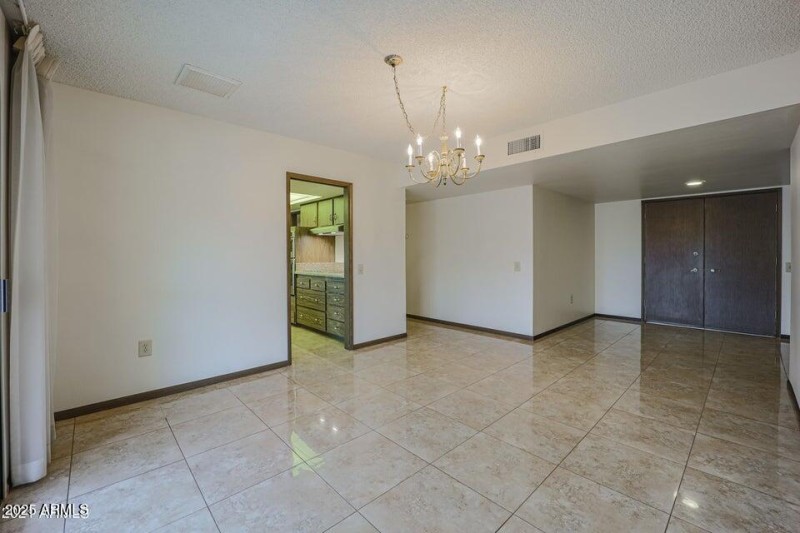 20220824175317962761000000-o