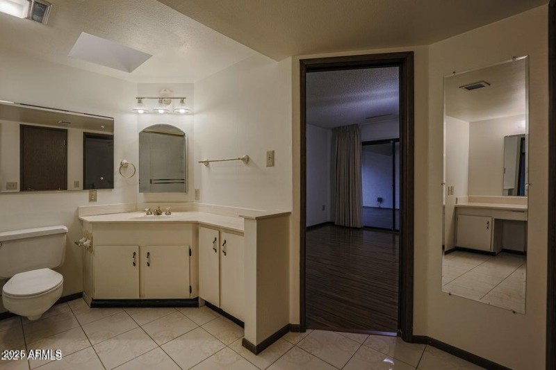 20220824175319463313000000-o