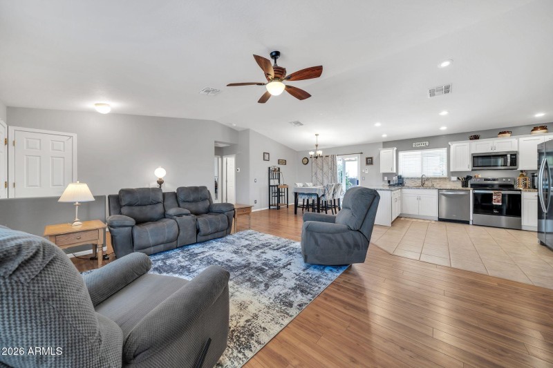 29921 W Roosevelt St-6