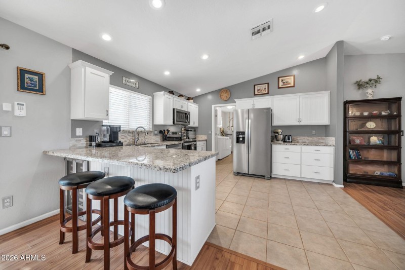 29921 W Roosevelt St-15