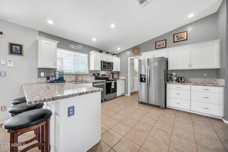 29921 W Roosevelt St-16