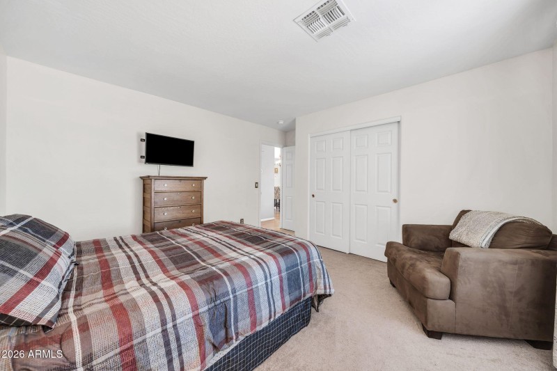 29921 W Roosevelt St-23