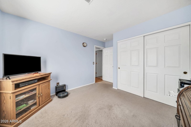 29921 W Roosevelt St-25