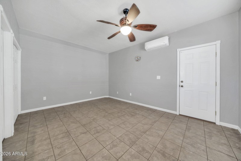 29921 W Roosevelt St-29