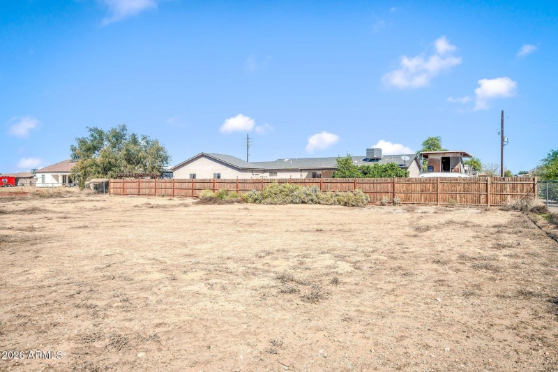 29921 W Roosevelt St-36