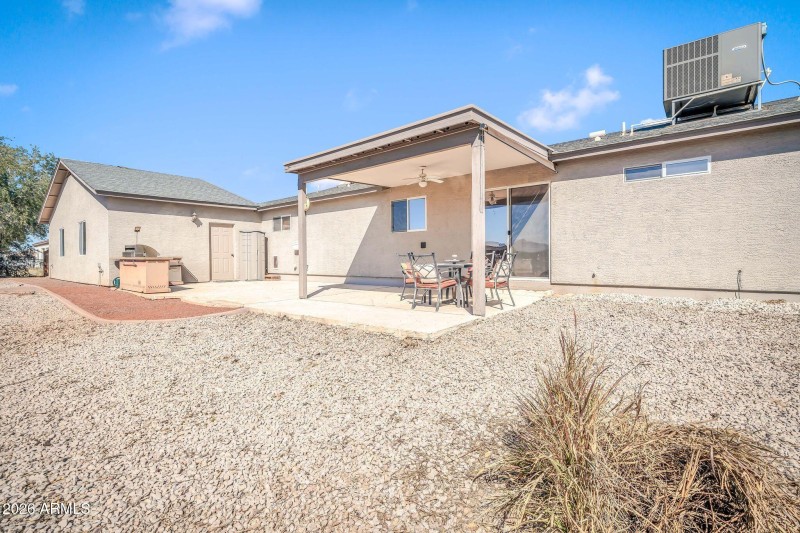 29921 W Roosevelt St-41