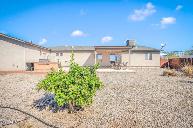 29921 W Roosevelt St-43