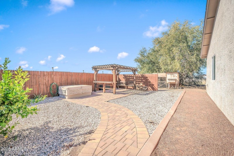 29921 W Roosevelt St-47