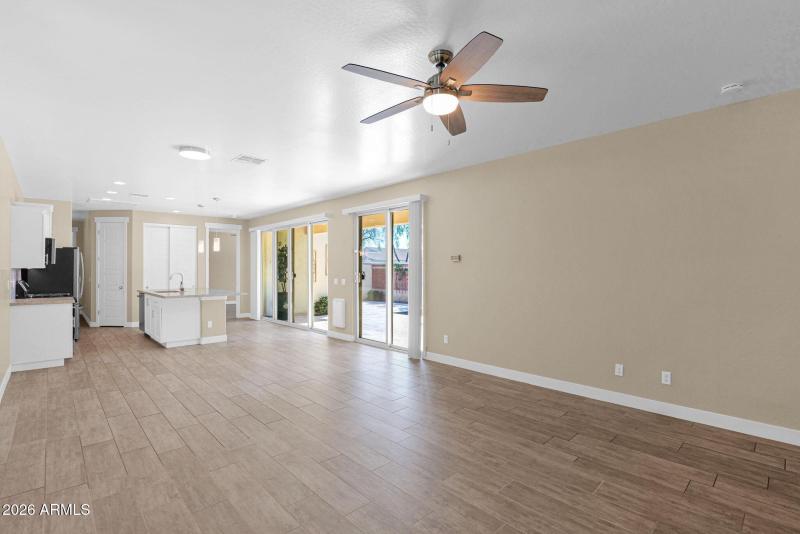 24 Great Room + Kitchen