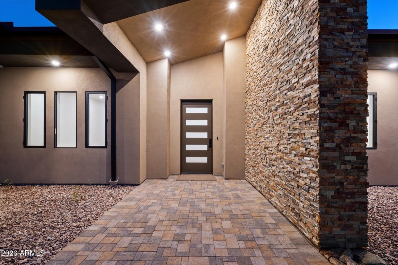 Front Entry w Stone Accent Wall