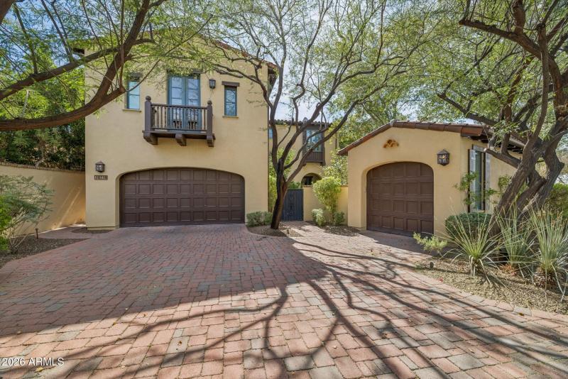 10-web-or-mls-10310-e-sierra-pinta-dr