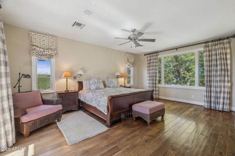 43-web-or-mls-10310-e-sierra-pinta-dr