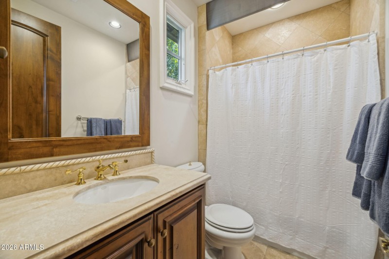 59-web-or-mls-10310-e-sierra-pinta-dr