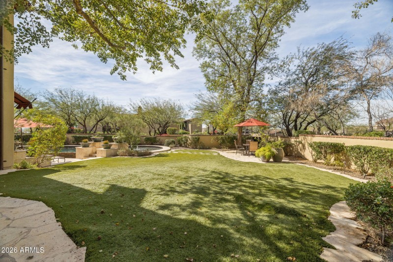 87-web-or-mls-10310-e-sierra-pinta-dr