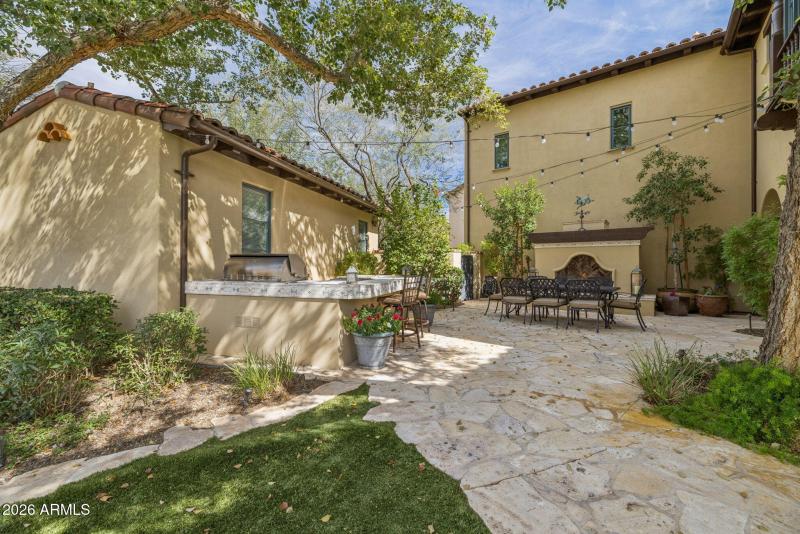 88-web-or-mls-10310-e-sierra-pinta-dr