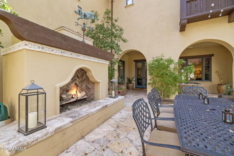 93-web-or-mls-10310-e-sierra-pinta-dr