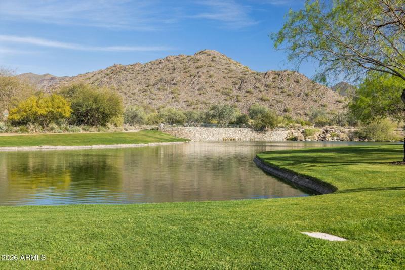 99-web-or-mls-10310-e-sierra-pinta-dr