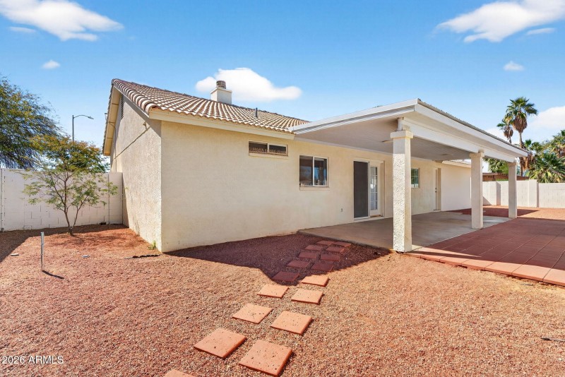 28-web-or-mls-30E Manor Dr