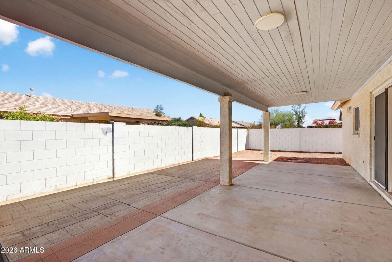 30-web-or-mls-32E Manor Dr