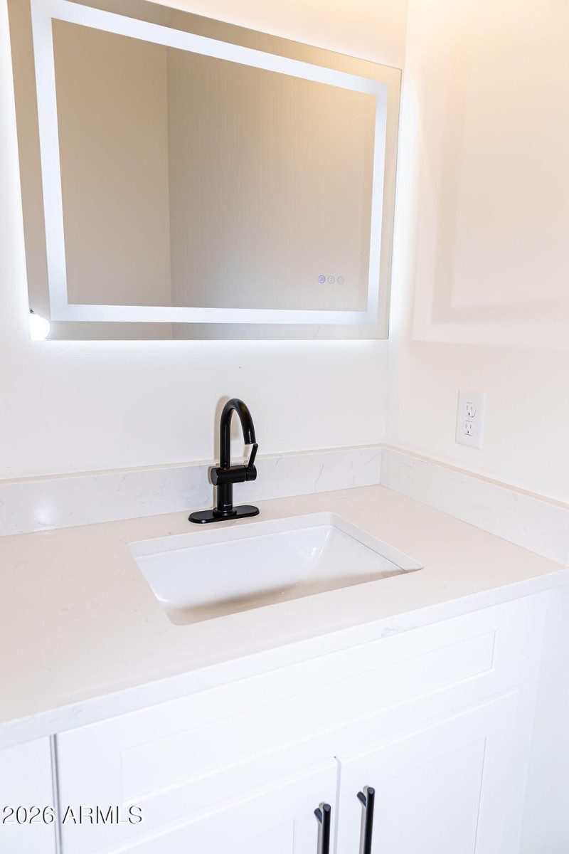 2002NArenaDeLomardCampVerdeRealEstate-Ra