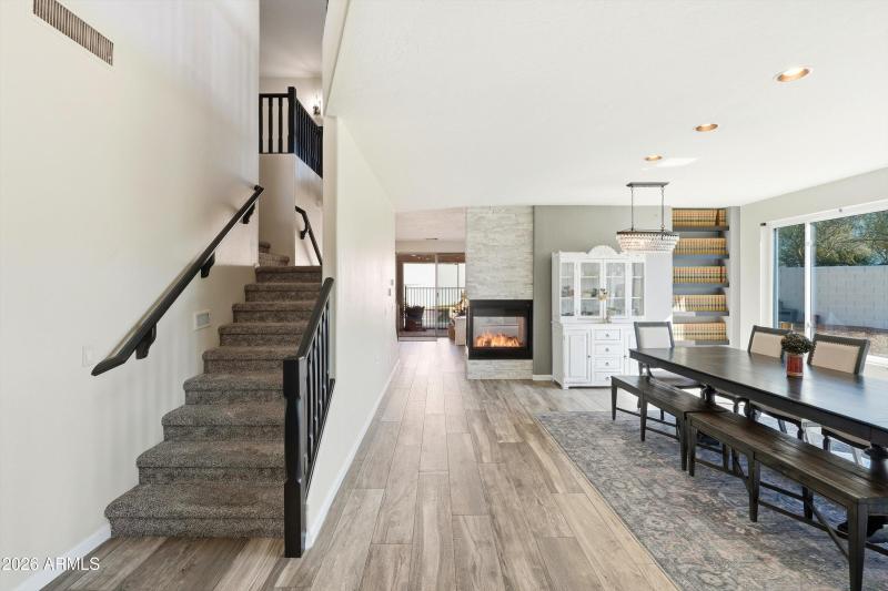 06-DSC09407_with_fire