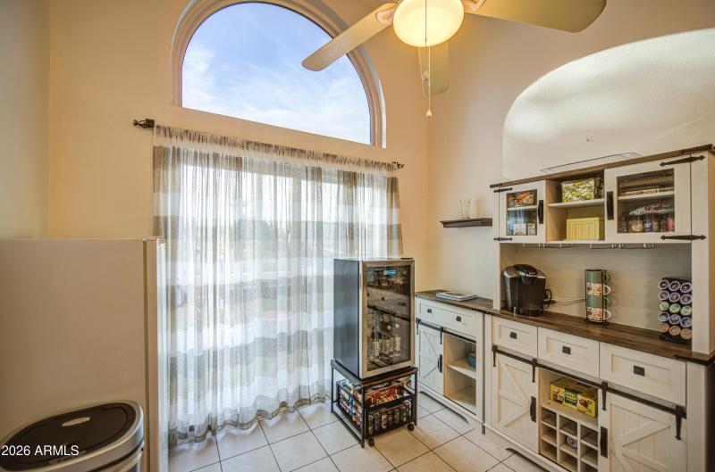 Kitchen breakfast nook area