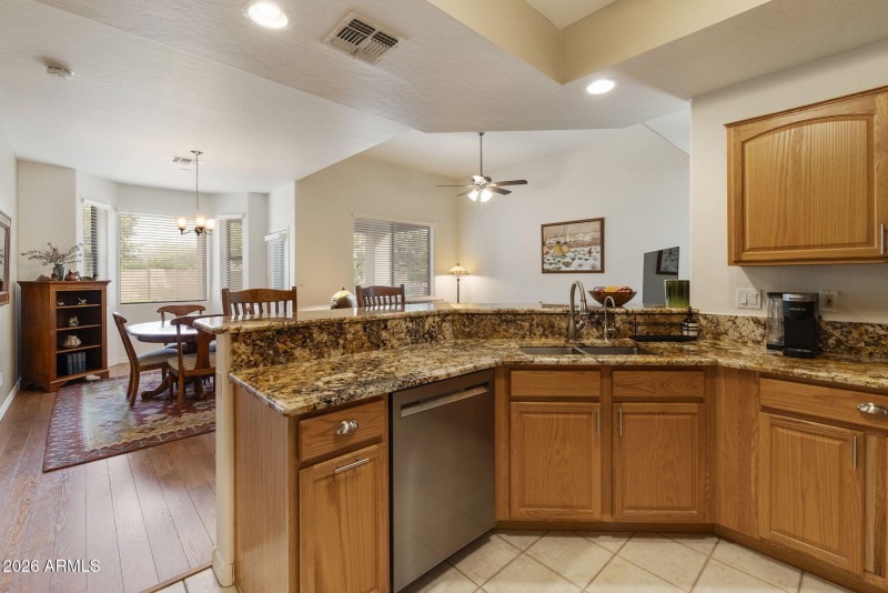 30-web-or-mls-dlb_8812-dlb_8816