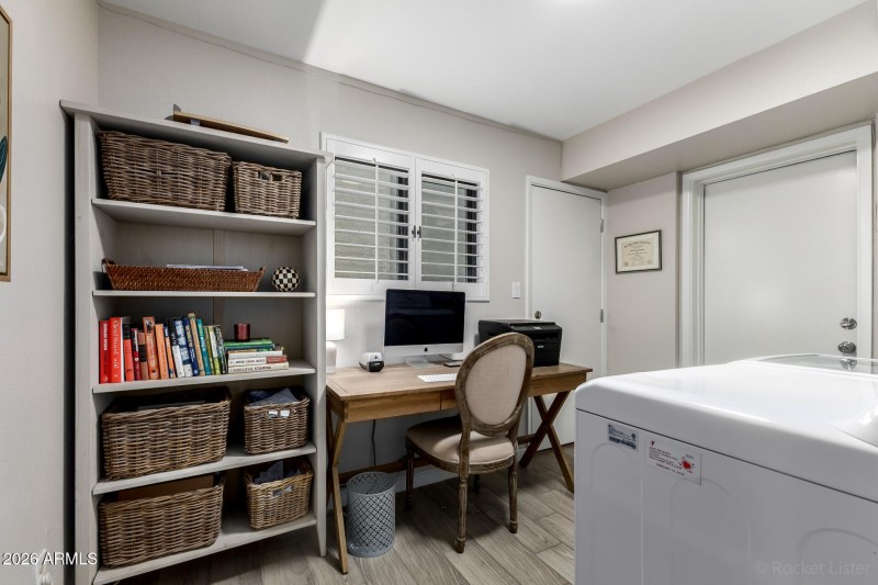 Oversized Indoor Laundry Room