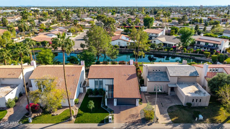 C7EB6444-DAF2-4A7C-802B-F1AD5C064DE8