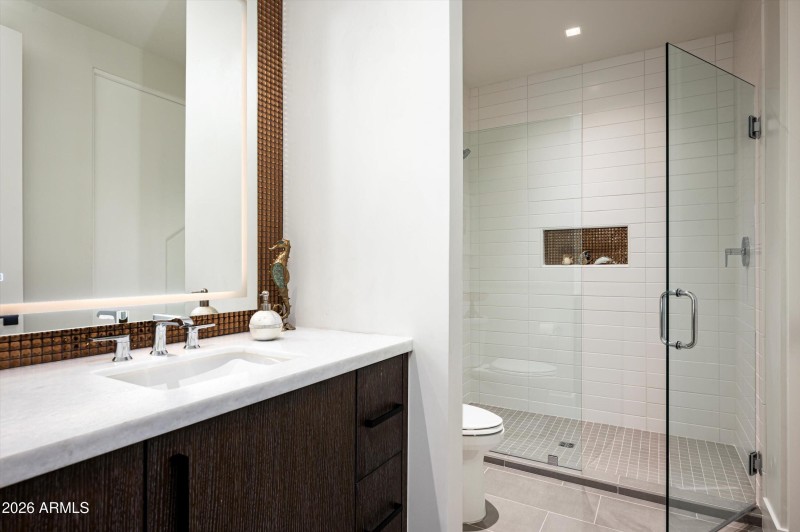 035_Guest Room Ensuite 2