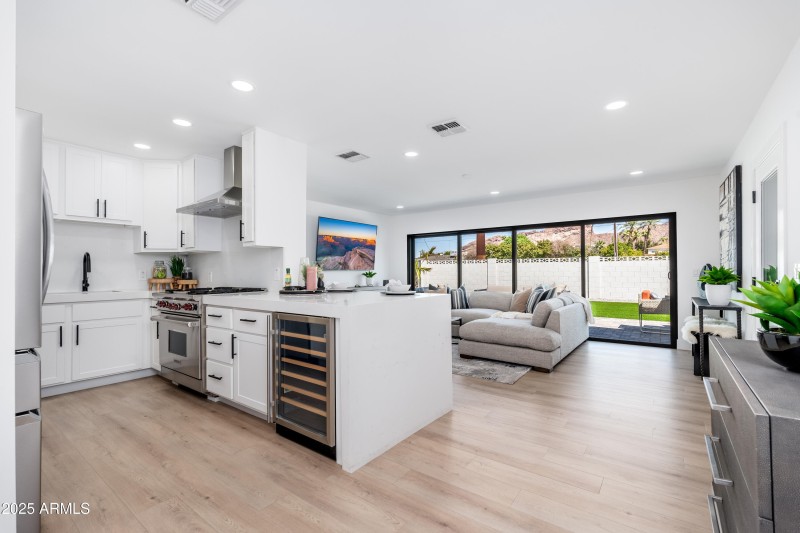 4464 E Campbell Ave - 08