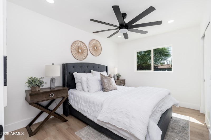 4464 E Campbell Ave - 30