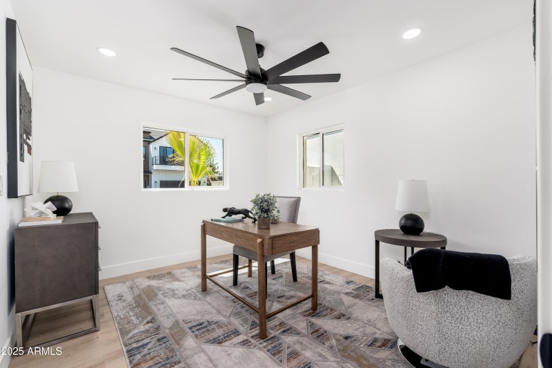 4464 E Campbell Ave - 31