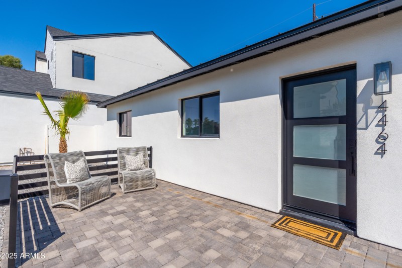 4464 E Campbell Ave - 04