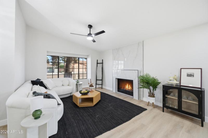 6_dsc_4617_with_fire