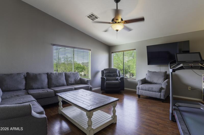 upstairs loft -great room