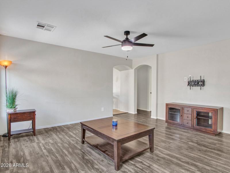 03-Living-room-(1)