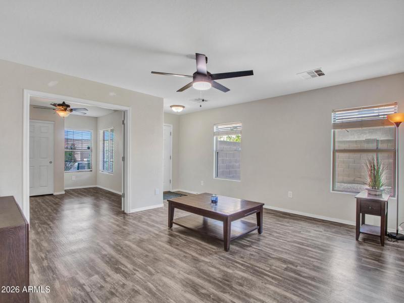 03-Living-room-(2)